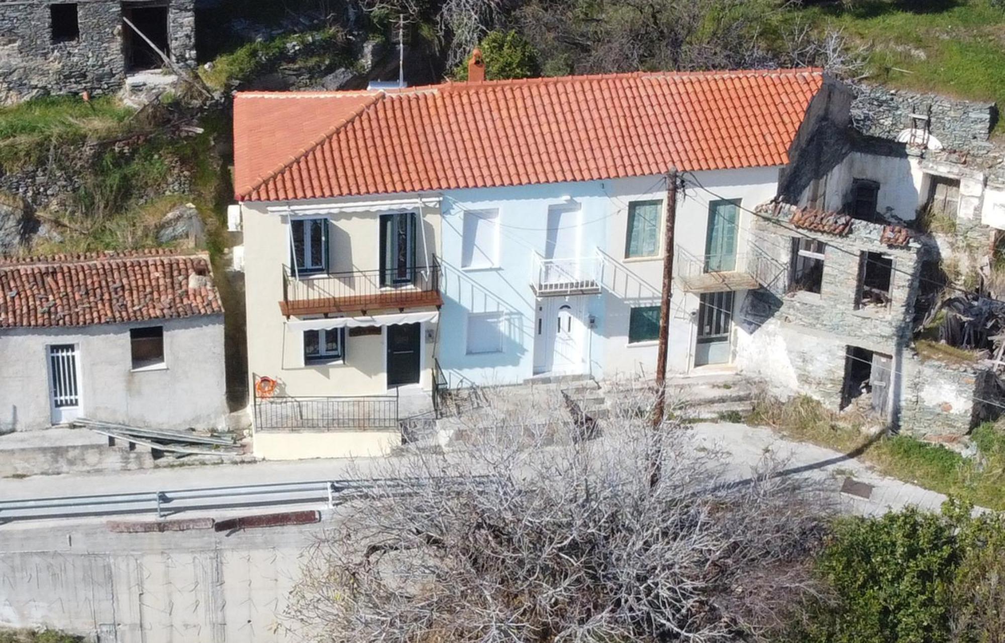 Mary'S Villas Plomari エクステリア 写真